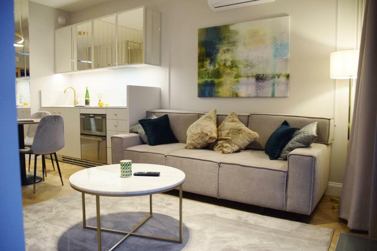 Mennica Residence Apartments By Renters Prestige Варшава Екстер'єр фото